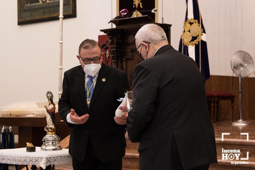 GALERÍA: Gonzalo Beato Cobos recoge el Premio "Cofrade Manolo Ramírez" en el transcurso de la misa de inicio del nuevo curso cofradiero