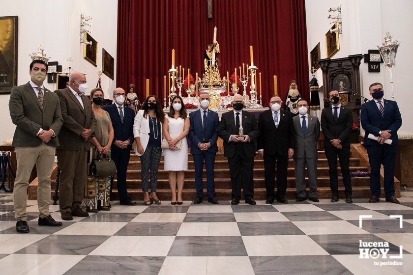 GALERÍA: Gonzalo Beato Cobos recoge el Premio "Cofrade Manolo Ramírez" en el transcurso de la misa de inicio del nuevo curso cofradiero