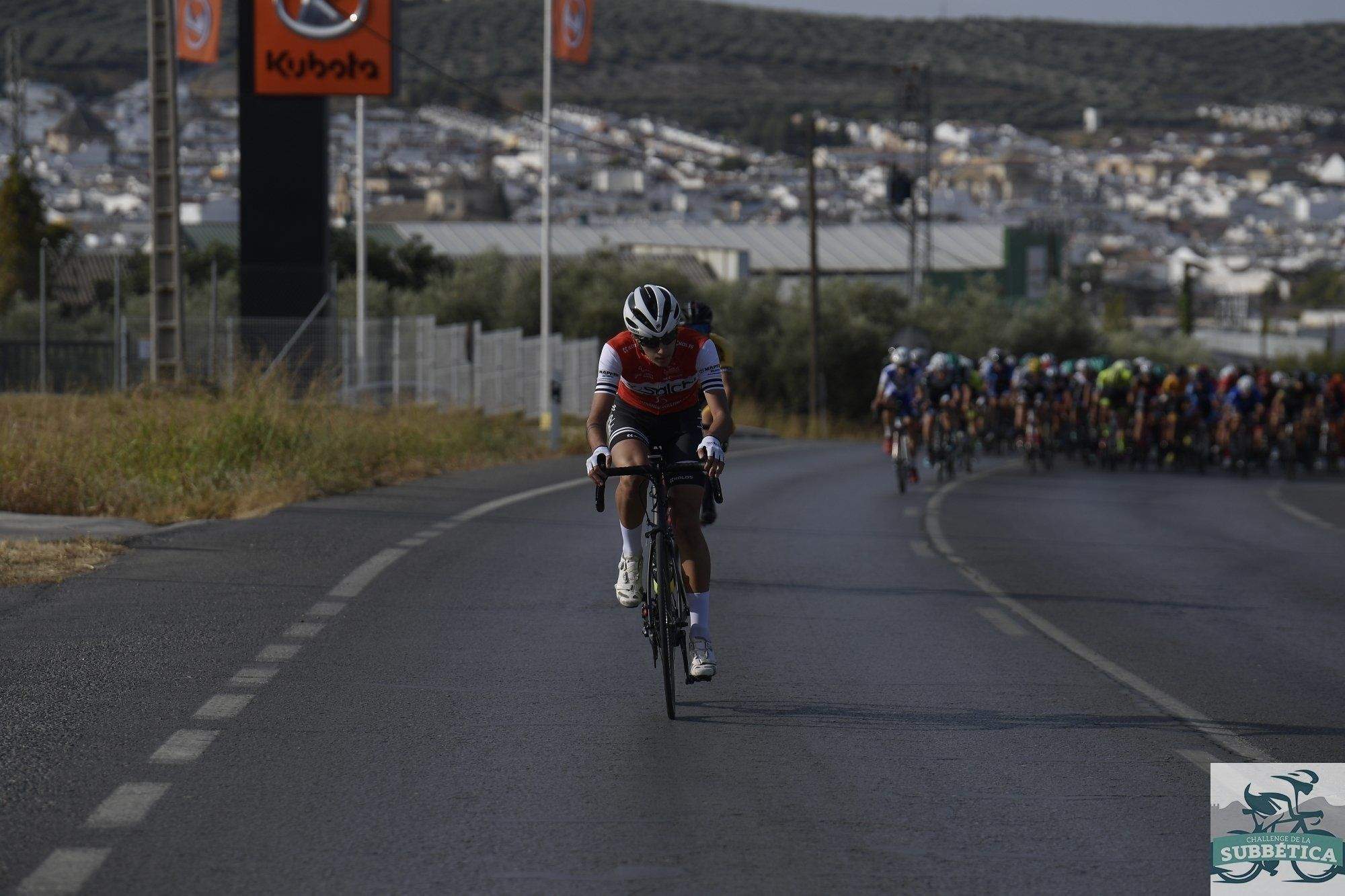 GALERÍA: Lucena acogió la tercera y última etapa de la I Challenge Subbética, con victoria para la joven promesa del ciclismo español Juan Ayuso