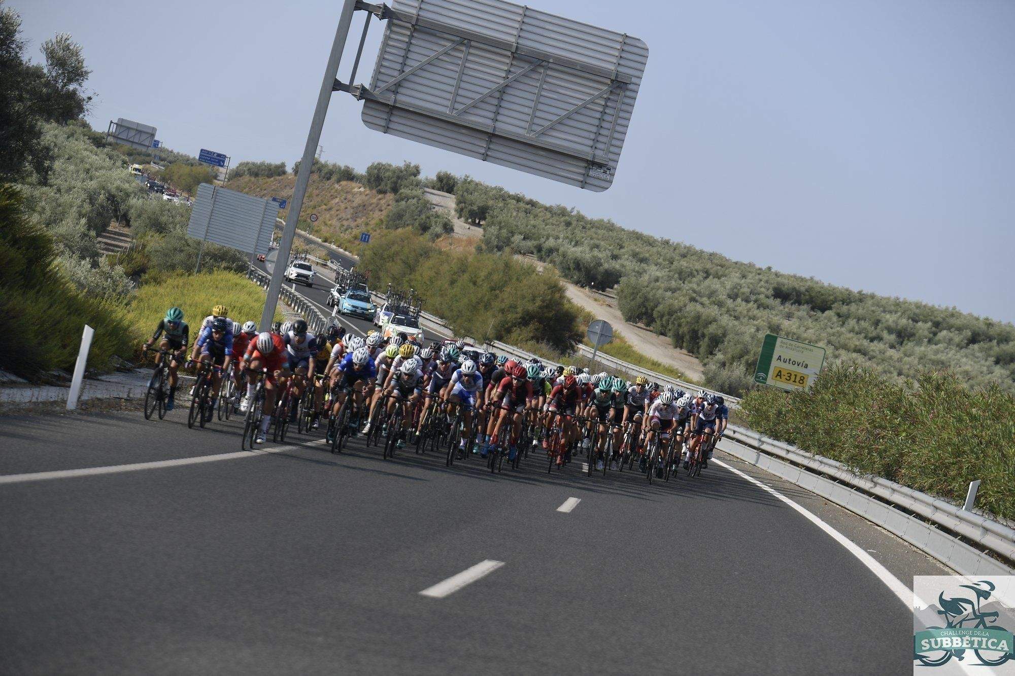 GALERÍA: Lucena acogió la tercera y última etapa de la I Challenge Subbética, con victoria para la joven promesa del ciclismo español Juan Ayuso