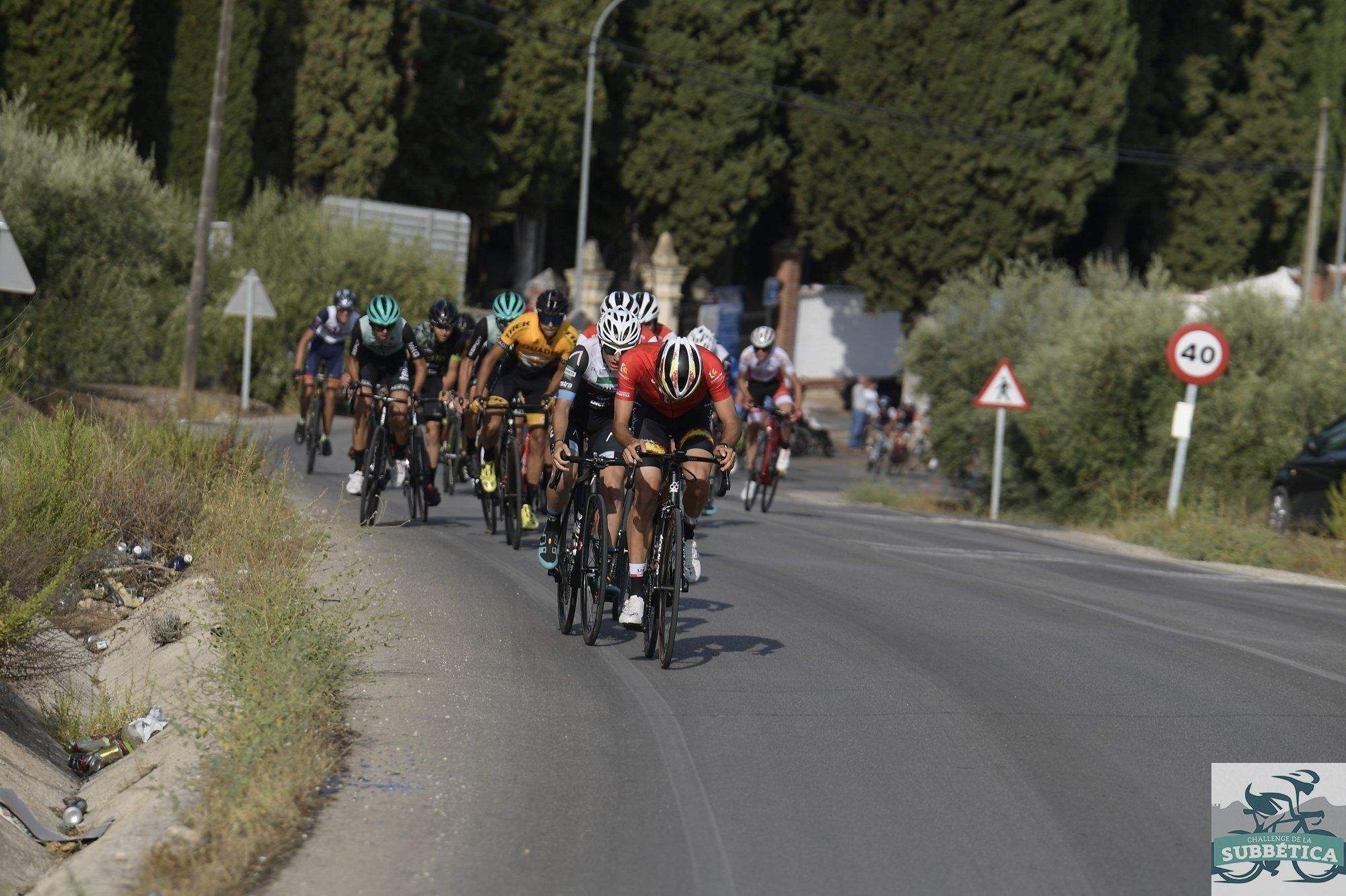 GALERÍA: Lucena acogió la tercera y última etapa de la I Challenge Subbética, con victoria para la joven promesa del ciclismo español Juan Ayuso