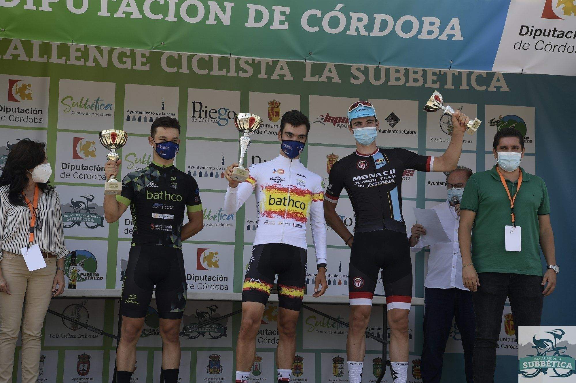 GALERÍA: Lucena acogió la tercera y última etapa de la I Challenge Subbética, con victoria para la joven promesa del ciclismo español Juan Ayuso