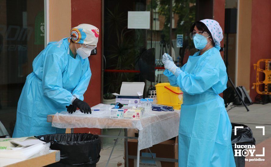 GALERÍA: La Junta espera conocer la situación epidemiológica de Lucena en 48 horas "para tomar decisiones". Comienzan los test GALERÍA: La Junta espera conocer la situación epidemiológica de Lucena en 48 horas "para tomar decisiones". Comienzan los test
