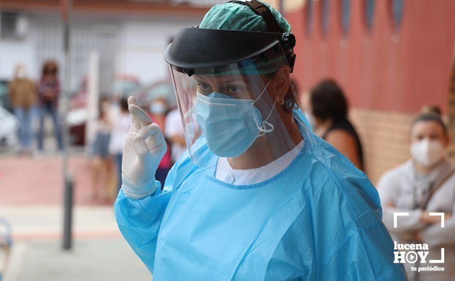 GALERÍA: La Junta espera conocer la situación epidemiológica de Lucena en 48 horas "para tomar decisiones". Comienzan los test GALERÍA: La Junta espera conocer la situación epidemiológica de Lucena en 48 horas "para tomar decisiones". Comienzan los test