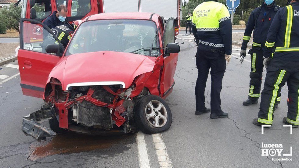  Uno de los vehículos siniestrados en el accidente de hoy en el Bulevar de los Santos. FOTO: 061Córdoba 