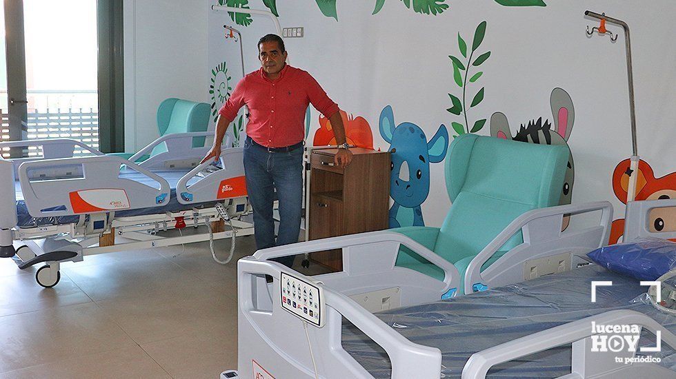  Juan Carlos Martín, director del Hospital Centro de Andalucía en una de las unidades del centro sanitario 