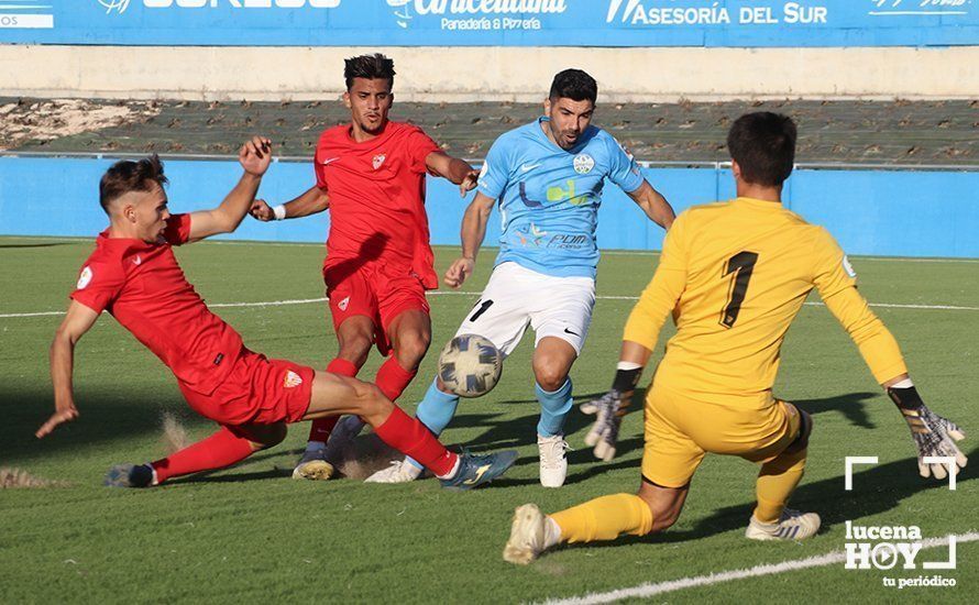 GALERÍA / El Ciudad de Lucena suma sus tres primeros puntos ante su público frente al Sevilla C: Las fotos del partido (1-0)