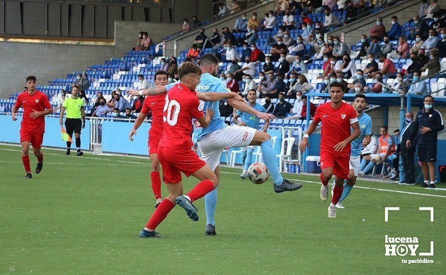 GALERÍA / El Ciudad de Lucena suma sus tres primeros puntos ante su público frente al Sevilla C: Las fotos del partido (1-0)