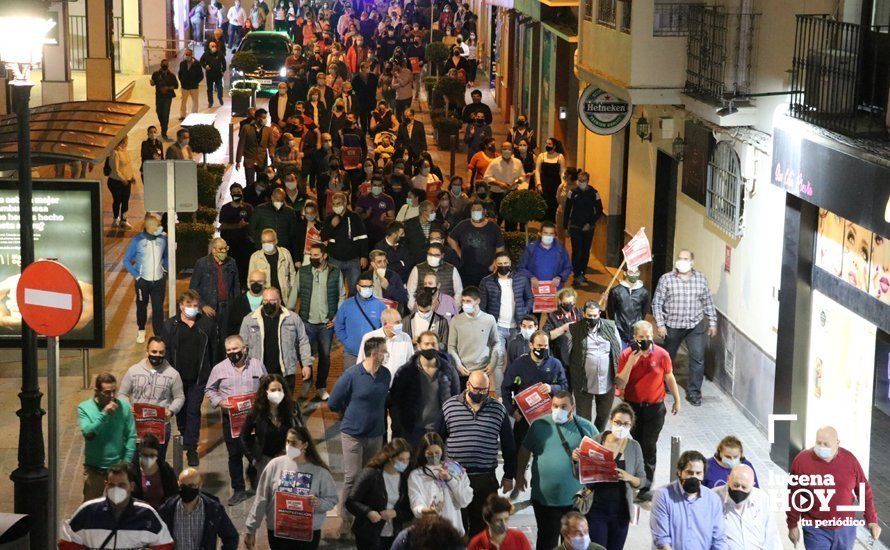 GALERÍA: La hostelería lucentina lleva a las calles su queja por las continuadas restricciones y se reivindica como sector seguro GALERÍA: La hostelería lucentina lleva a las calles su queja por las continuadas restricciones y se reivindica como sector seguro