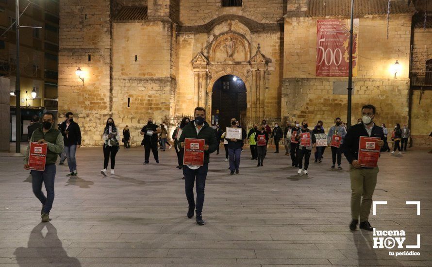 GALERÍA: La hostelería lucentina lleva a las calles su queja por las continuadas restricciones y se reivindica como sector seguro GALERÍA: La hostelería lucentina lleva a las calles su queja por las continuadas restricciones y se reivindica como sector seguro