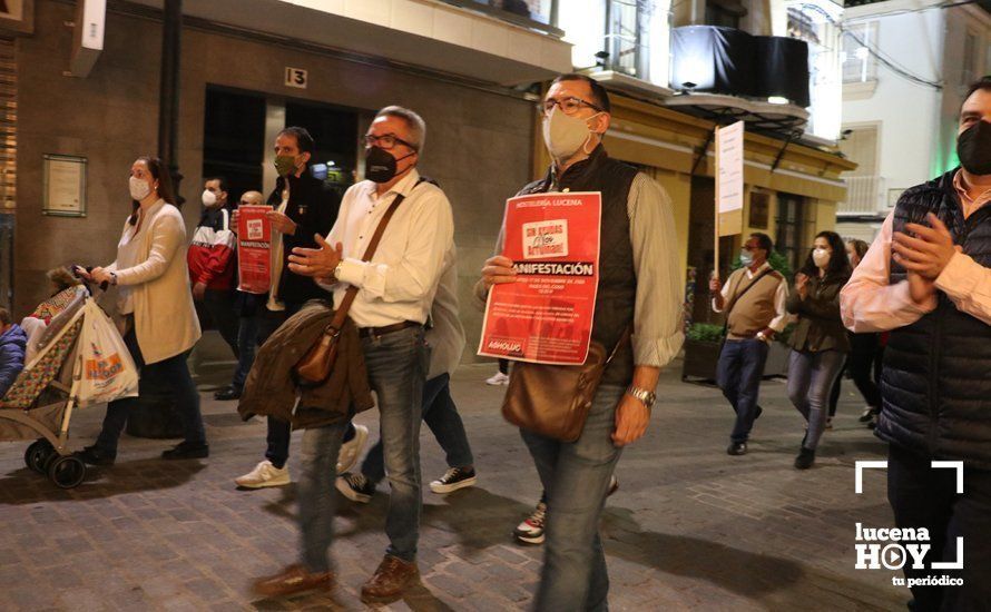 GALERÍA: La hostelería lucentina lleva a las calles su queja por las continuadas restricciones y se reivindica como sector seguro