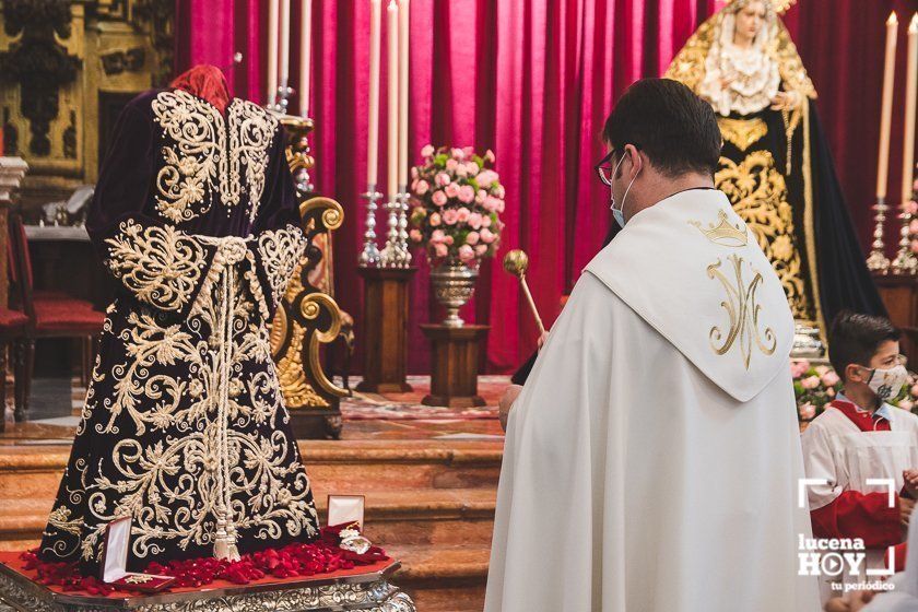 GALERÍA: La Cofradía del Huerto presenta la nueva túnica de Ntro. Padre Jesús de la Agonía y entrega un donativo a la Asociación Española contra el Cáncer