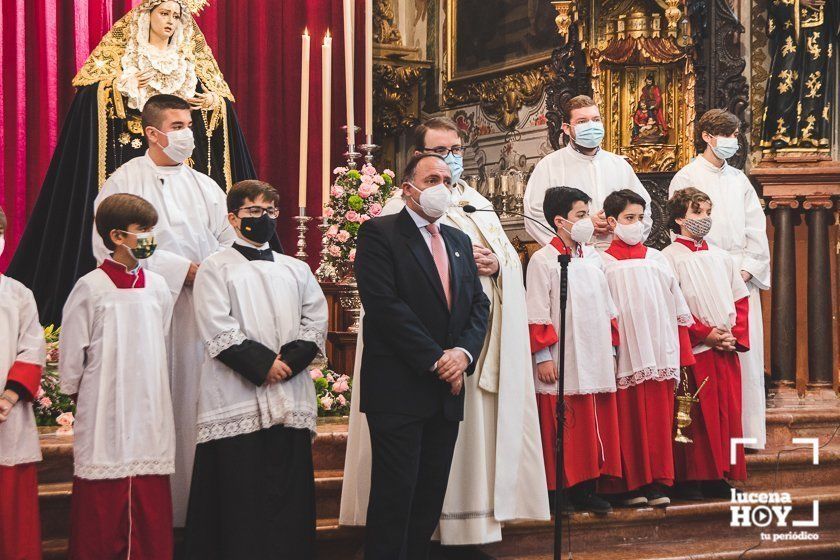 GALERÍA: La Cofradía del Huerto presenta la nueva túnica de Ntro. Padre Jesús de la Agonía y entrega un donativo a la Asociación Española contra el Cáncer