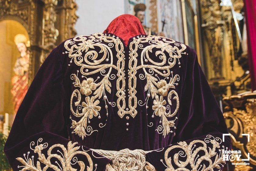 GALERÍA: La Cofradía del Huerto presenta la nueva túnica de Ntro. Padre Jesús de la Agonía y entrega un donativo a la Asociación Española contra el Cáncer GALERÍA: La Cofradía del Huerto presenta la nueva túnica de Ntro. Padre Jesús de la Agonía y entrega un donativo a la Asociación Española contra el Cáncer
