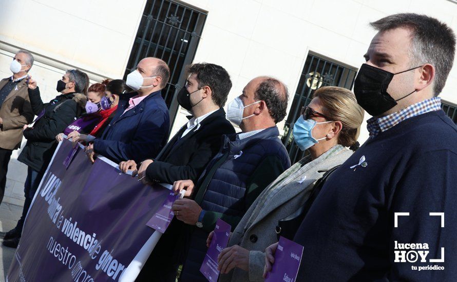 GALERÍA / 25N: Lucena recuerda a las 41 mujeres asesinadas en España por violencia de género en lo que va de año GALERÍA / 25N: Lucena recuerda a las 41 mujeres asesinadas en España por violencia de género en lo que va de año