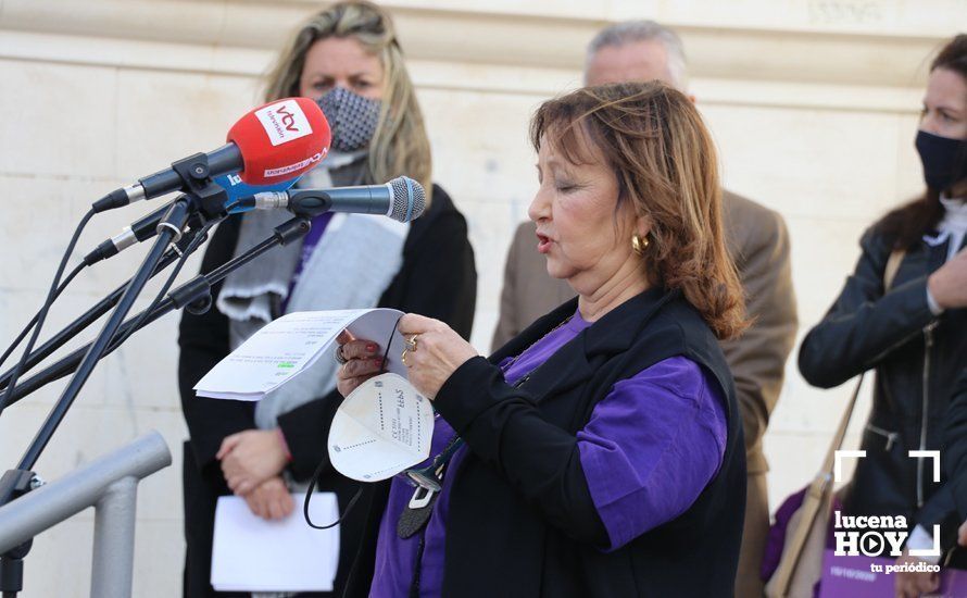 GALERÍA / 25N: Lucena recuerda a las 41 mujeres asesinadas en España por violencia de género en lo que va de año