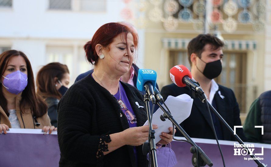 GALERÍA / 25N: Lucena recuerda a las 41 mujeres asesinadas en España por violencia de género en lo que va de año GALERÍA / 25N: Lucena recuerda a las 41 mujeres asesinadas en España por violencia de género en lo que va de año