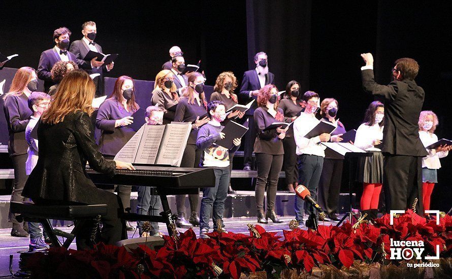 GALERÍA: La Coral Lucentina adapta su tradicional Concierto de Navidad a este tiempo de pandemia