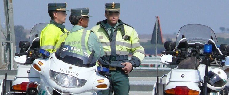  Detenidos en Lucena dos jóvenes por agredir a dos guardias civiles 