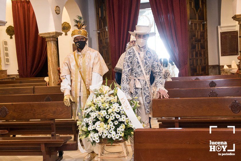 GALERIA: Los Reyes Magos ya están en Lucena: Esta mañana han repartido regalos en las residencias y han acudido a visitar a la Virgen de Araceli GALERIA: Los Reyes Magos ya están en Lucena: Esta mañana han repartido regalos en las residencias y han acudido a visitar a la Virgen de Araceli