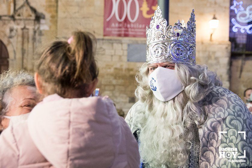 GALERÍA: Los Reyes Magos cierran la jornada con el tradicional acto de la Adoración al Niño Jesús en el Belén de la Plaza Nueva