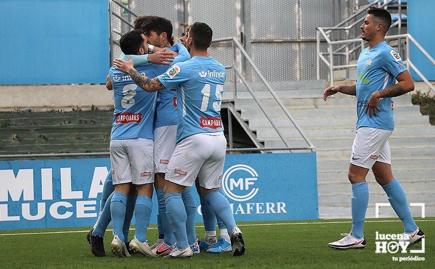 GALERÍA: El Ciudad de Lucena resuelve con contundencia su duelo frente al Castilleja (3-1). Las fotos del encuentro