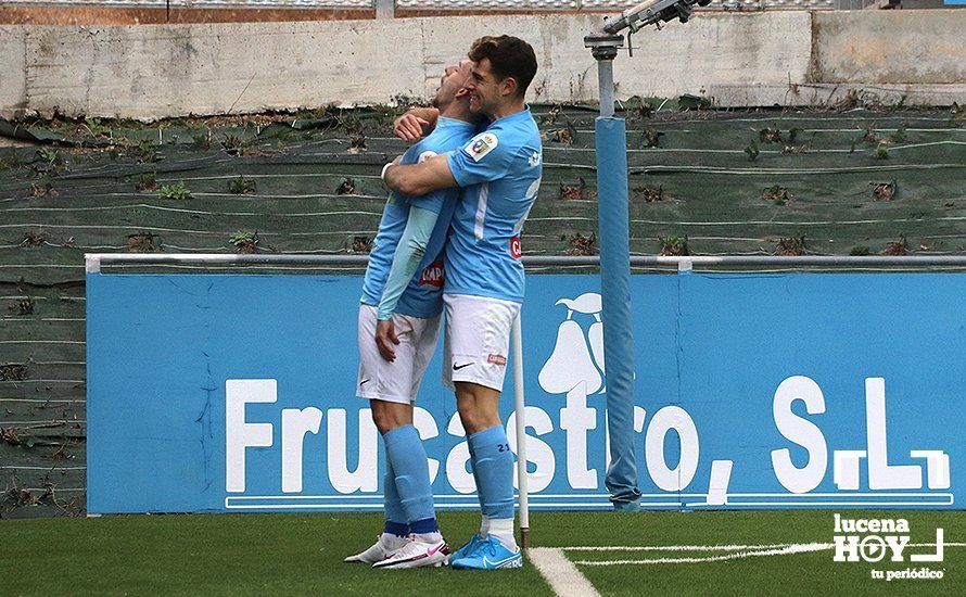GALERÍA: El Ciudad de Lucena resuelve con contundencia su duelo frente al Castilleja (3-1). Las fotos del encuentro GALERÍA: El Ciudad de Lucena resuelve con contundencia su duelo frente al Castilleja (3-1). Las fotos del encuentro