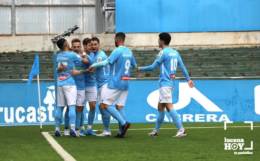 GALERÍA: El Ciudad de Lucena resuelve con contundencia su duelo frente al Castilleja (3-1). Las fotos del encuentro