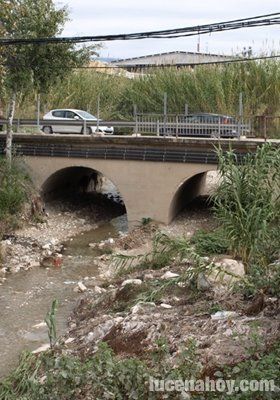  Comienzan las obras de los puentes sobre el río Lucena 