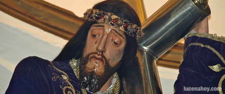  Ya está expuesta a los devotos la imagen de Ntro. Padre Jesús 