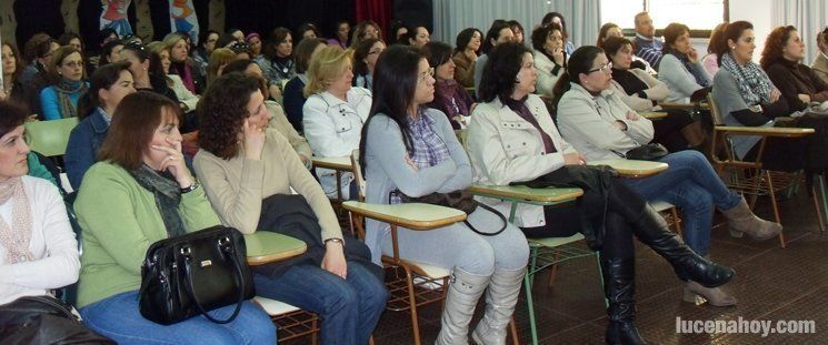  Taller sobre conductas inapropiadas en la infancia en el CEIP Araceli 