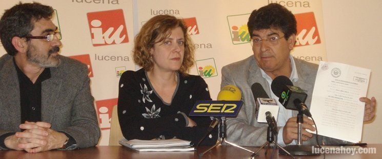  Valderas llama a parar 'la ola azul del PP y el rosa desteñido del PSOE 