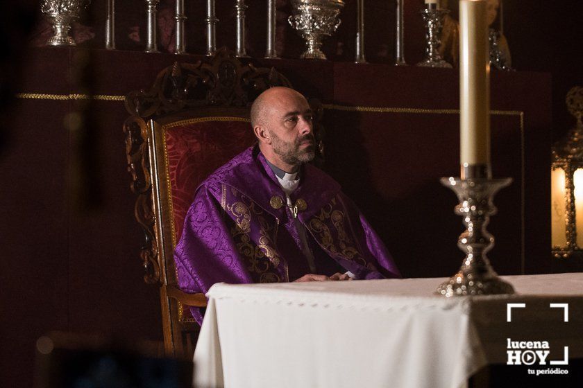 GALERÍA: Las imágenes del Víacrucis de Ntro. Padre Jesús Caído en Santiago