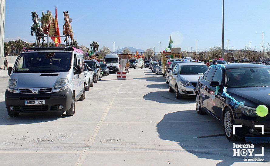 GALERÍA: Un centenar de vehículos llevan a las calles de Lucena el clamor del sector de la feria tras más de un año sin ingresos ni ayudas GALERÍA: Un centenar de vehículos llevan a las calles de Lucena el clamor del sector de la feria tras más de un año sin ingresos ni ayudas