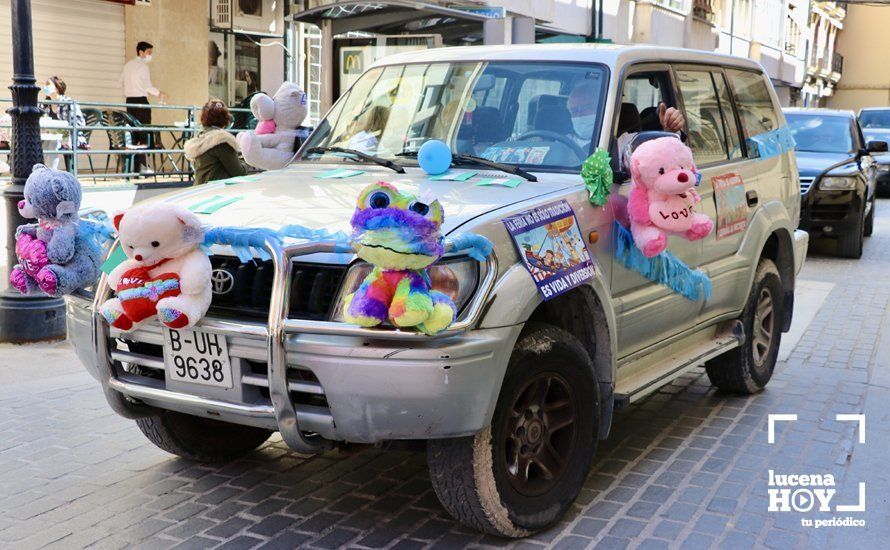 GALERÍA: Un centenar de vehículos llevan a las calles de Lucena el clamor del sector de la feria tras más de un año sin ingresos ni ayudas GALERÍA: Un centenar de vehículos llevan a las calles de Lucena el clamor del sector de la feria tras más de un año sin ingresos ni ayudas