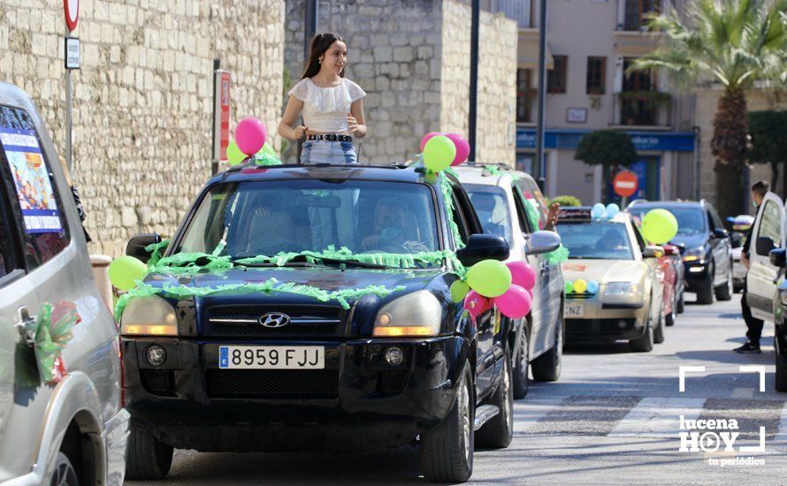 GALERÍA: Un centenar de vehículos llevan a las calles de Lucena el clamor del sector de la feria tras más de un año sin ingresos ni ayudas GALERÍA: Un centenar de vehículos llevan a las calles de Lucena el clamor del sector de la feria tras más de un año sin ingresos ni ayudas