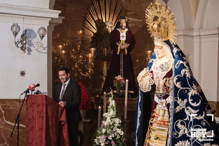 GALERÍA: Ángel del Espino ofrece el IV Pregón de la Pasión en la iglesia franciscana de la Madre de Dios