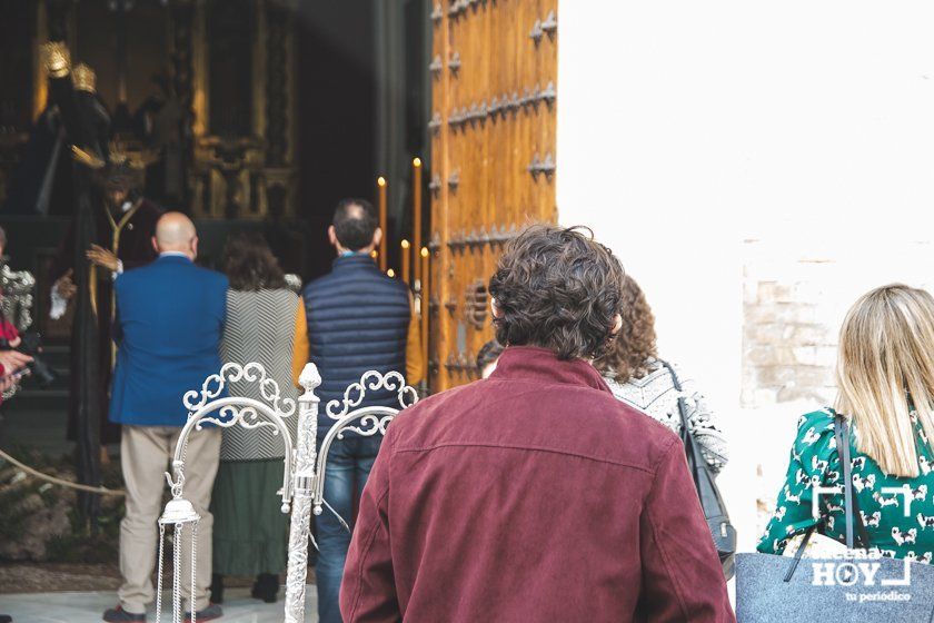 GALERÍA: Las imágenes de los cinco actos de veneración de este cuarto Domingo de Cuaresma en los templos lucentinos