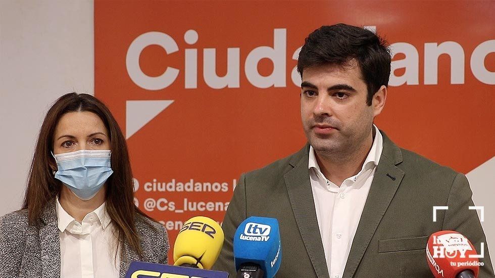  Jesús López y Araceli García durante la rueda de prensa de hoy 