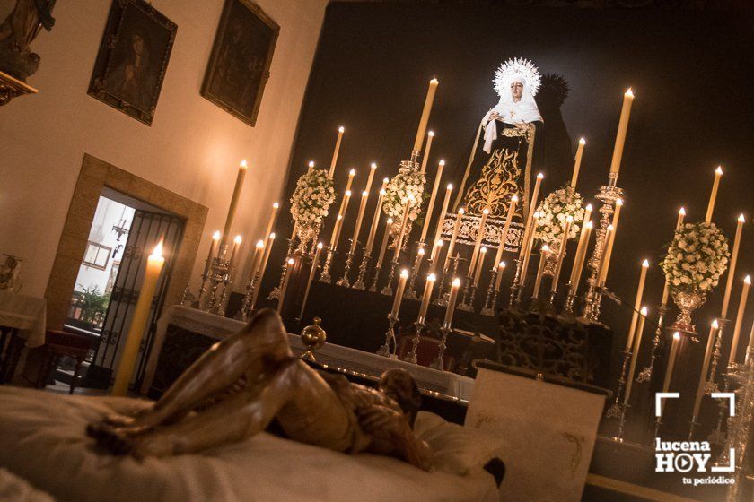 GALERÍA: Las imágenes del Viacrucis del Cristo Yacente de la Cofradía de la Soledad en Santiago GALERÍA: Las imágenes del Viacrucis del Cristo Yacente de la Cofradía de la Soledad en Santiago