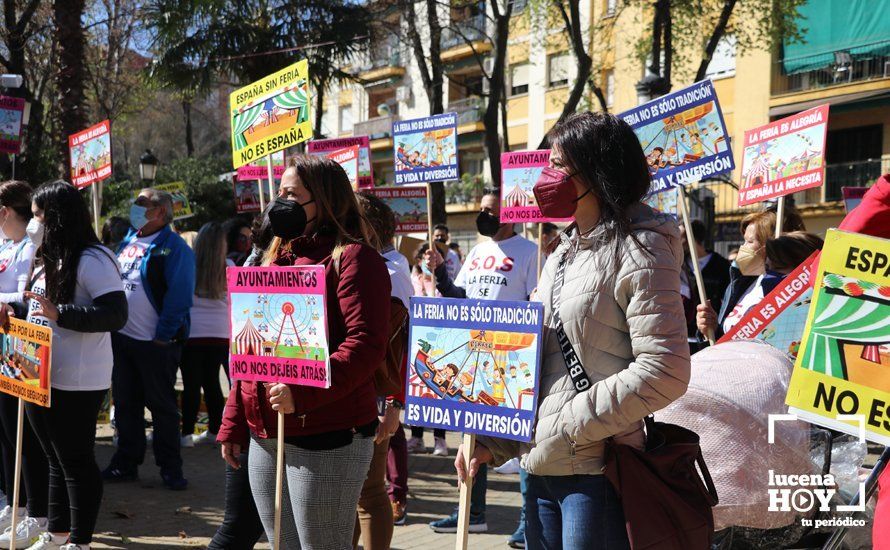 GALERÍA: En torno a 500 personas piden a los ayuntamientos desde Lucena que vuelvan a contar con el sector de la feria