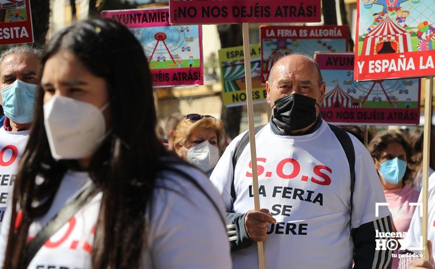 GALERÍA: En torno a 500 personas piden a los ayuntamientos desde Lucena que vuelvan a contar con el sector de la feria