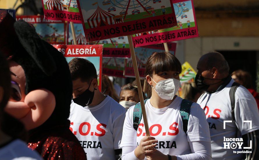 GALERÍA: En torno a 500 personas piden a los ayuntamientos desde Lucena que vuelvan a contar con el sector de la feria