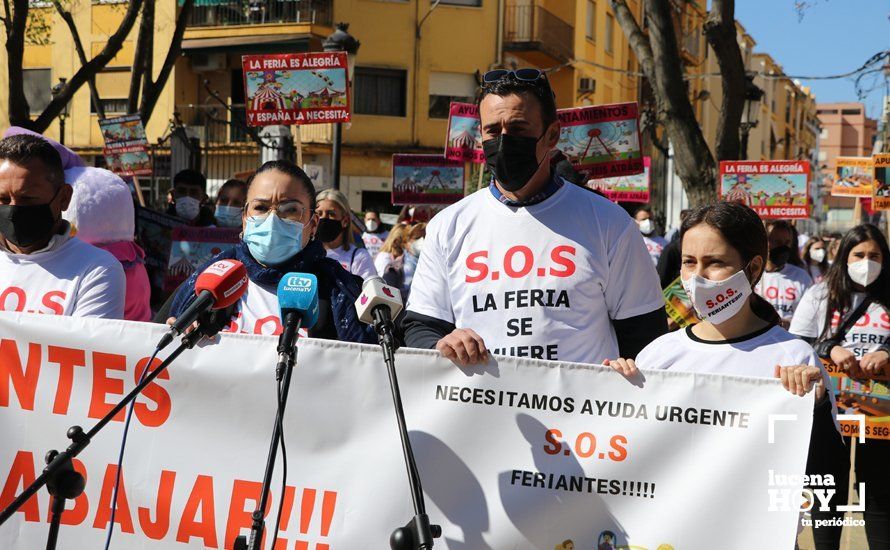 GALERÍA: En torno a 500 personas piden a los ayuntamientos desde Lucena que vuelvan a contar con el sector de la feria