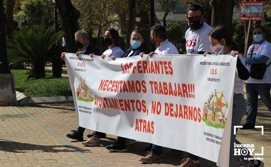 GALERÍA: En torno a 500 personas piden a los ayuntamientos desde Lucena que vuelvan a contar con el sector de la feria