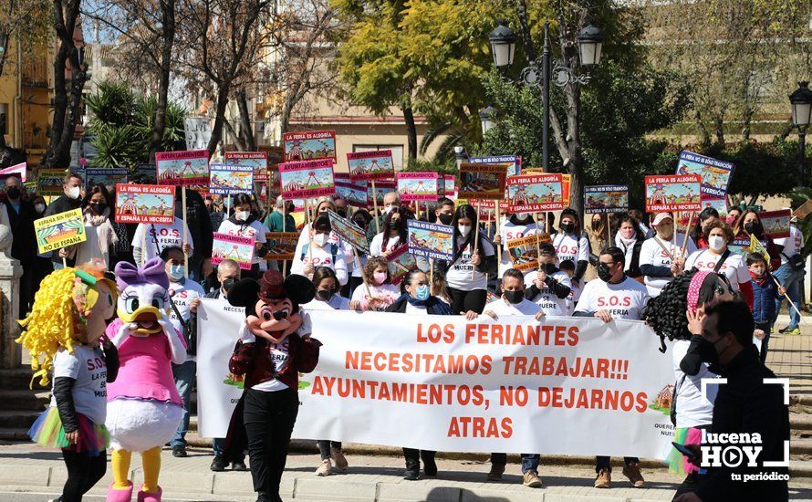 GALERÍA: En torno a 500 personas piden a los ayuntamientos desde Lucena que vuelvan a contar con el sector de la feria