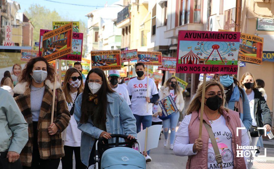 GALERÍA: En torno a 500 personas piden a los ayuntamientos desde Lucena que vuelvan a contar con el sector de la feria