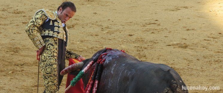  Ferrera corta cuatro orejas en la corrida de toros de Resurrección 
