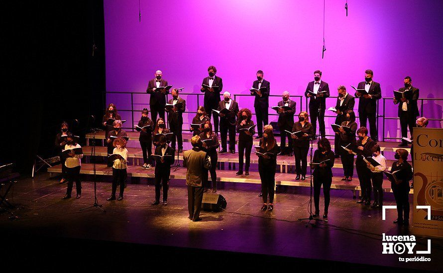 GALERÍA: La Coral Lucentina estrena el año en el Auditorio Municipal con el concierto "Cantos para el alma"