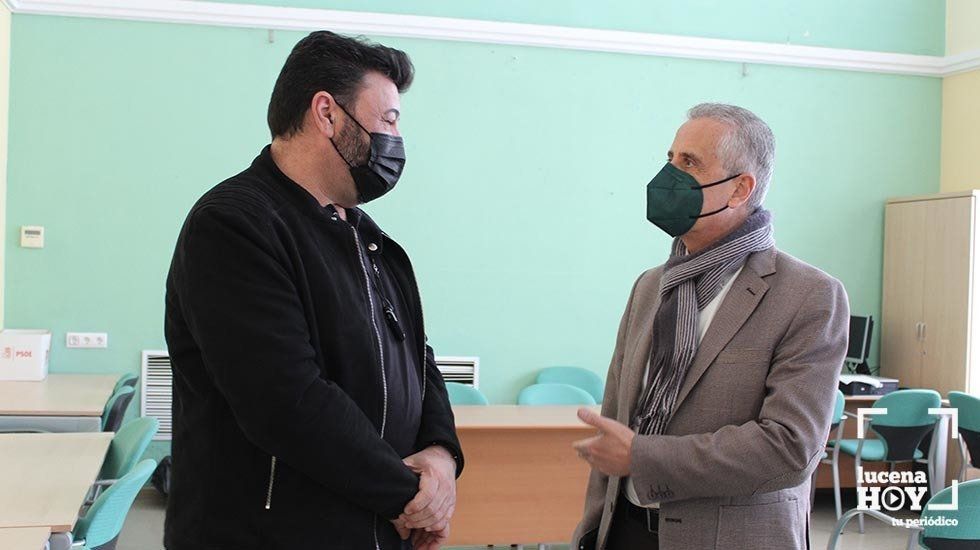  Vicente Palomares junto a Juan Pérez en la Casa del Pueblo de Lucena 